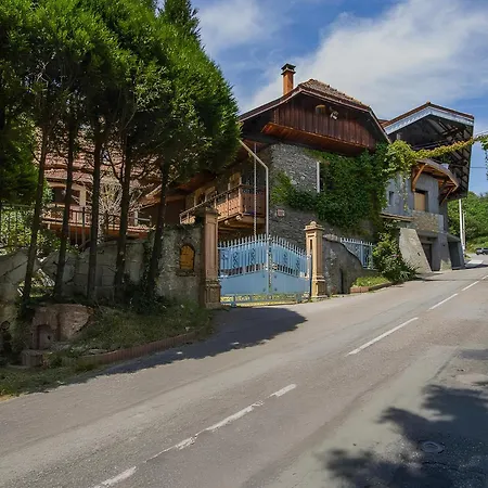 Atypique Climatise, Lit Queen Size, Netflix, Parking, 500m Centre Apartament Albertville